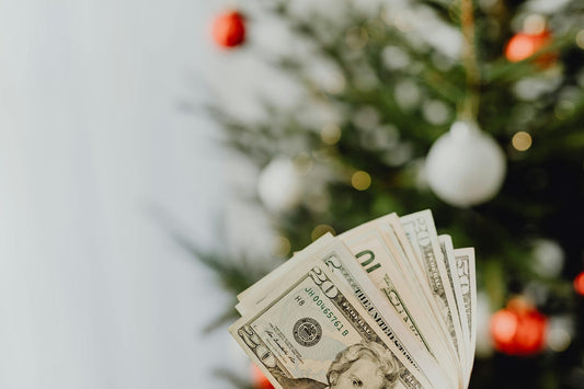 Holiday Overspending: 5 Psychological Traps to Avoid This Christmas